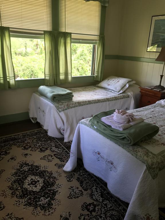 Maureen'S Bed And Breakfast Hilo Exteriör bild